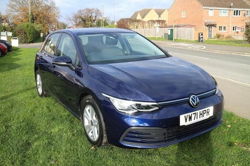 Used VW Golf VII Life 150 HP (110 kW) 2021 Blue Hatchback