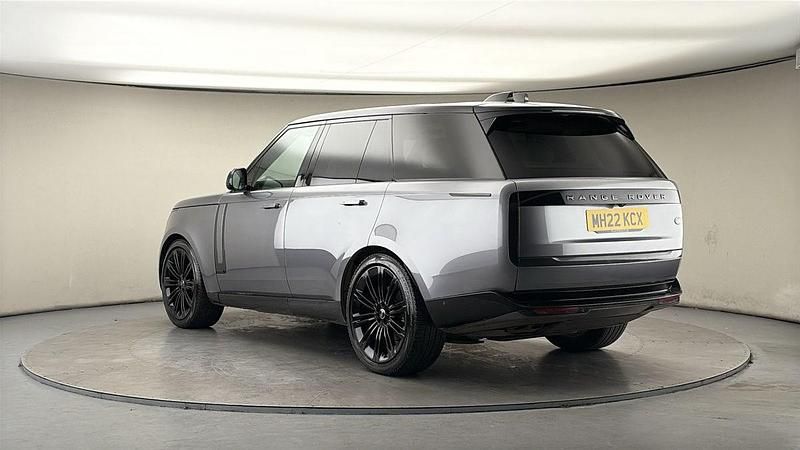 Used Land Rover Range Rover Autobiography 350 HP (257 kW) 2022 Eiger grey SUV