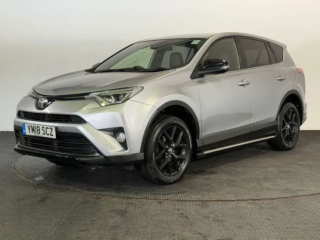 Used Toyota RAV4 2018 Silver SUV