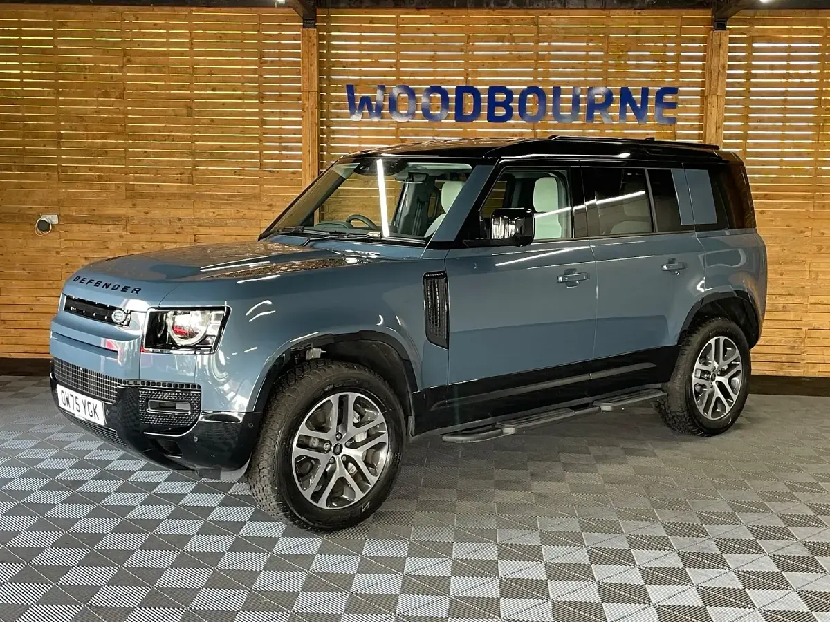Used Land Rover Defender SE Dynamic 350 HP (257 kW) 2026 Blue SUV