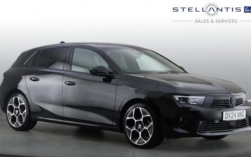 Black Used 2024 Vauxhall Astra Ultimate Hatchback | £19,204 (Fair price) - Image 1/4