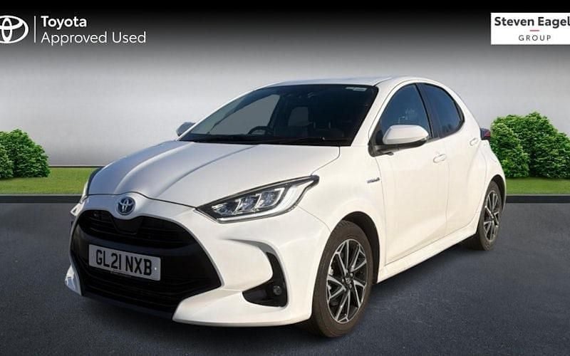 Used Toyota Yaris Hybrid Design 116 HP (85 kW) 2026 Hatchback