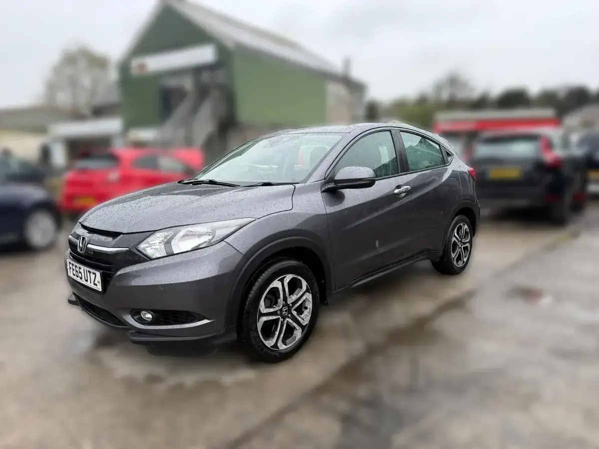 Used Honda HR-V SE 120 HP (88 kW) 2015 Grey SUV
