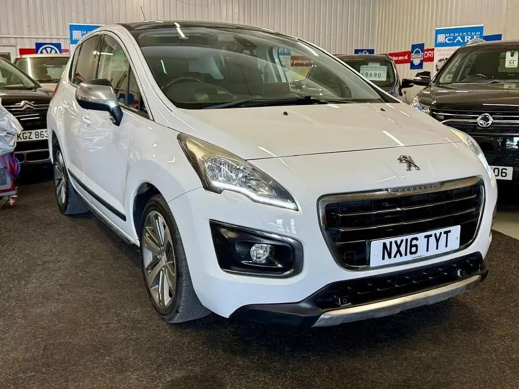 Used Peugeot 3008 Allure 2016 White Hatchback