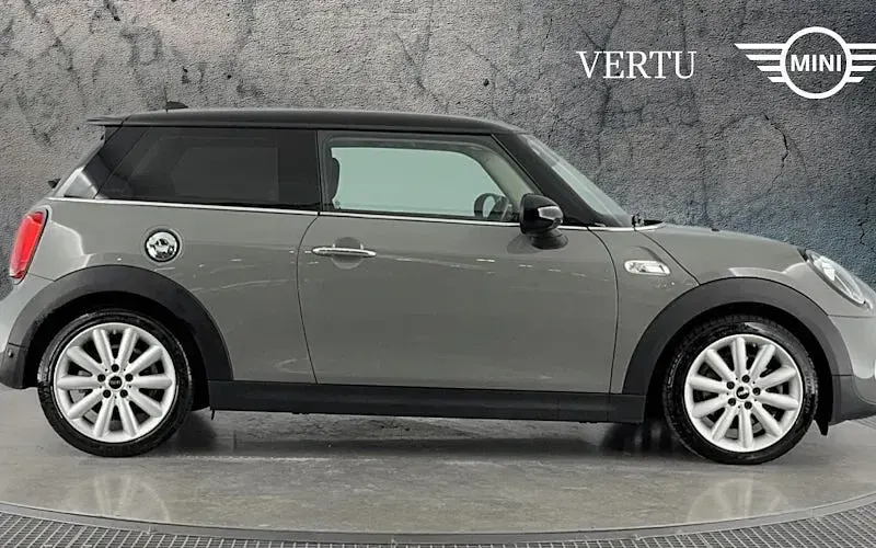 Used Mini Cooper S Classic 192 HP (141 kW) 2019 Grey Hatchback