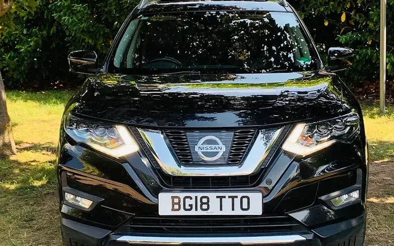 Used Nissan X-Trail Tekna 131 HP (96 kW) 2017 Black SUV