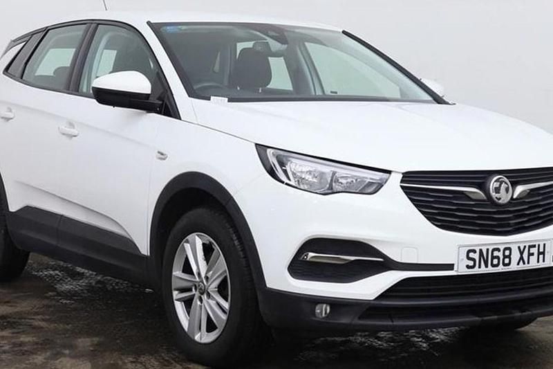 White Used 2018 Vauxhall Grandland X S SUV | £7,995 (Good price) - Image 1/1