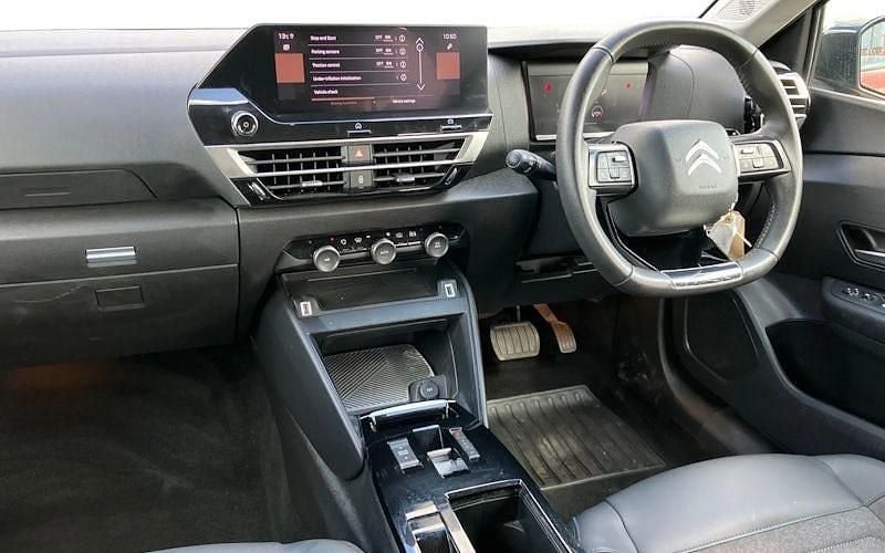 Usado Citroën C4 PureTech 131 HP (96 kW) 2022 Castanho Citadino