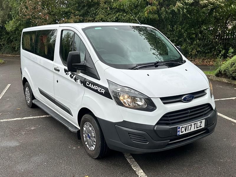 White Used 2017 Ford Transit Custom MPV | £8,650 (Good price) - Image 1/4