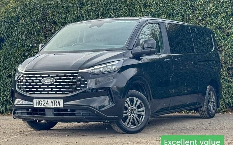 Used Ford Tourneo Titanium 136 HP (100 kW) 2025 MPV