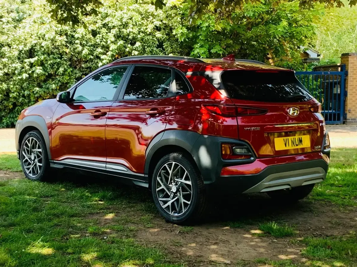 Used Hyundai Kona Premium 141 HP (103 kW) 2020 Red SUV