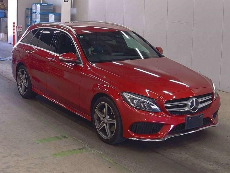 Used Mercedes C200 Edition 184 HP (135 kW) 2014 Red Estate