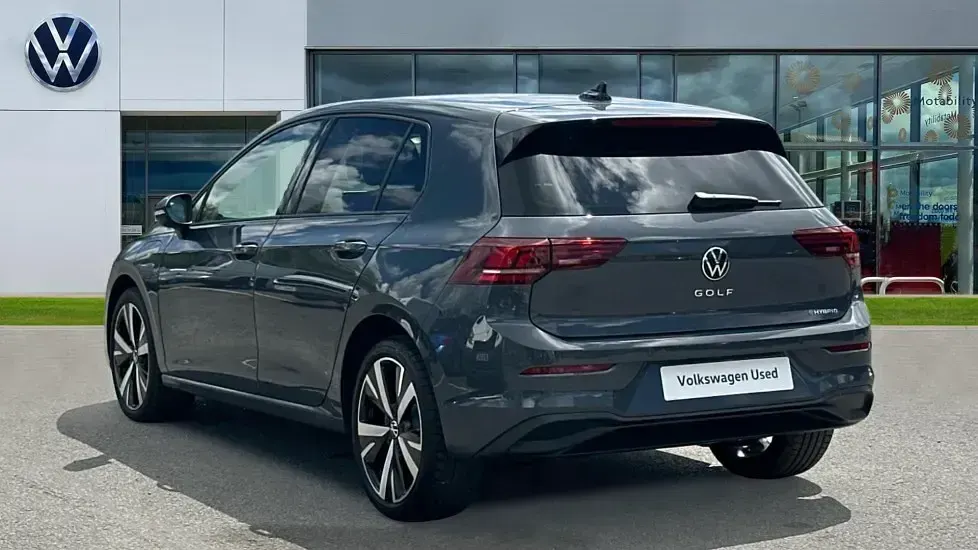 New VW Golf VIII Match 204 HP (150 kW) 2026 Dolphin grey metallic Hatchback