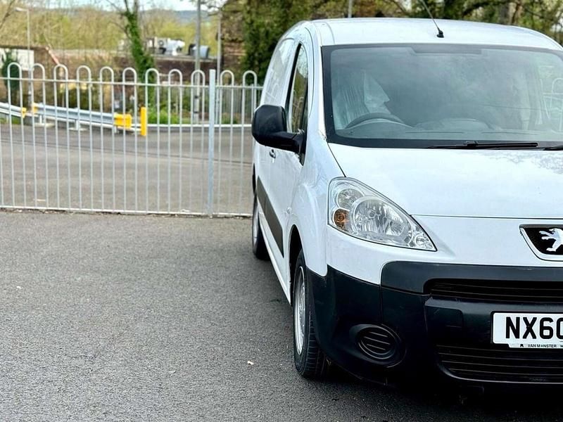White Used 2010 Peugeot Partner S MPV | £3,695 - Image 1/4