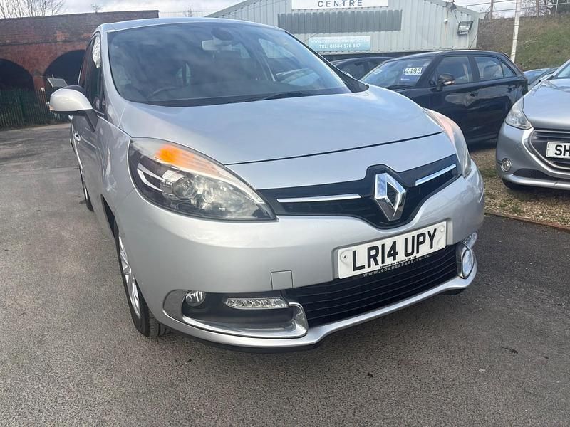 Used Renault Scénic III Dynamique 110 HP (80 kW) 2014 Silver MPV