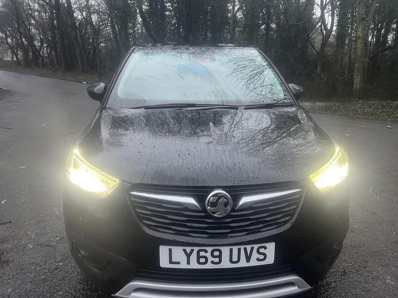 Used Vauxhall Crossland X Elite 130 HP (95 kW) 2020 Black SUV