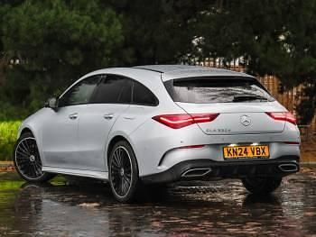 Used Mercedes CLA220 AMG Line Premium Plus 190 HP (139 kW) 2024 Silver Sedan