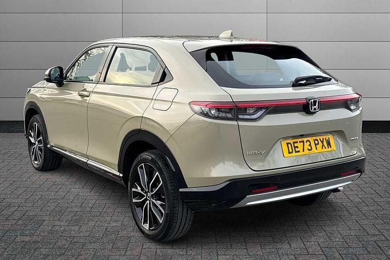 Used Honda HR-V Advance 131 HP (96 kW) 2023 Beige SUV