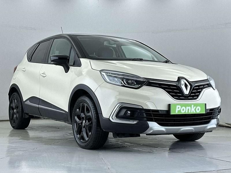 Used Renault Captur Signature 90 HP (66 kW) 2017 Cream and black SUV
