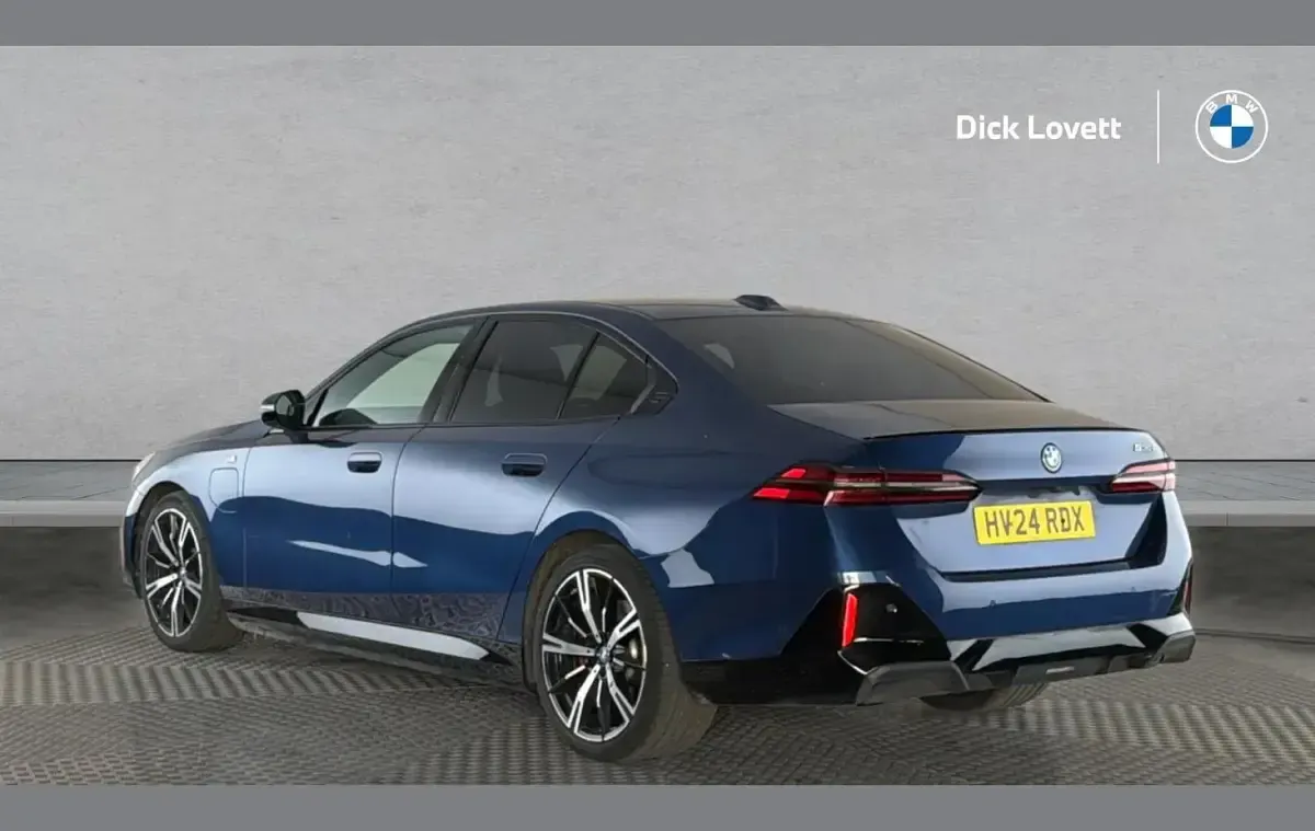 Used BMW 530e M Sport 295 HP (216 kW) 2024 Blue Sedan
