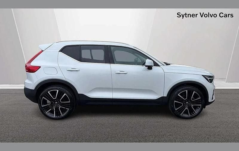 Used Volvo XC40 Ultra 161 HP (118 kW) 2025 White SUV