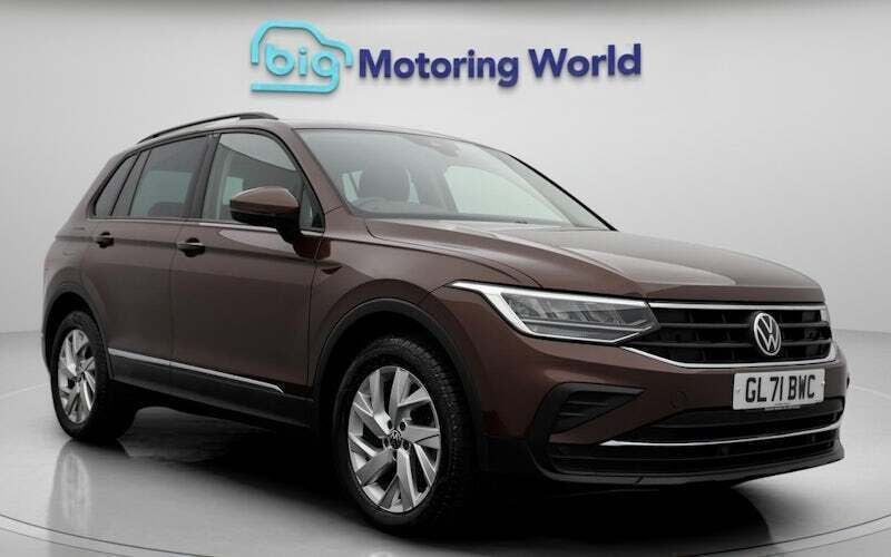 Used 2024 VW Tiguan Life SUV | £16,800 (Super price) - Image 1/4