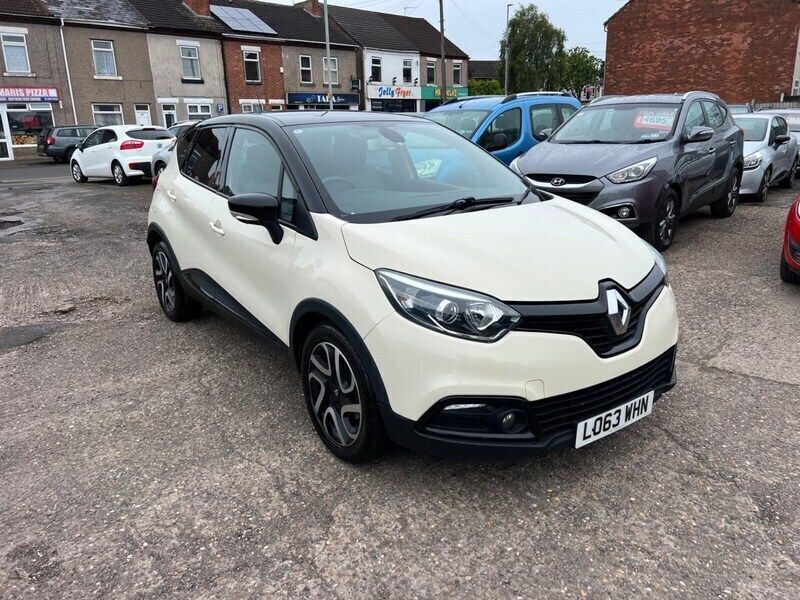 Creamwhite Used 2014 Renault Captur Dynamique SUV | £3,575 (Fair price) - Image 1/4