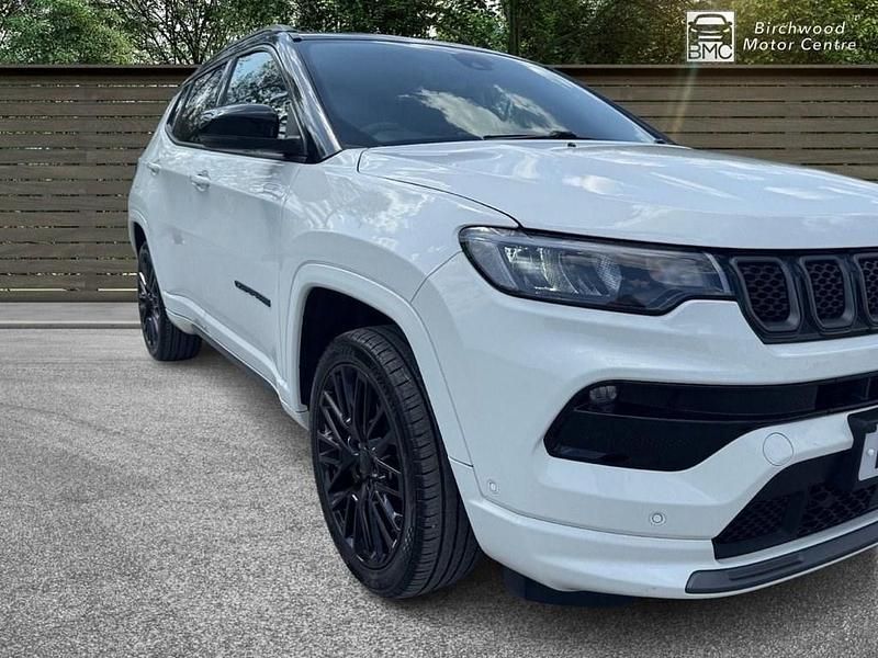 Used Jeep Compass 240 HP (176 kW) 2023 White SUV