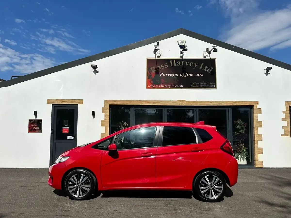 Used Honda Jazz EX 102 HP (75 kW) 2016 Red Hatchback