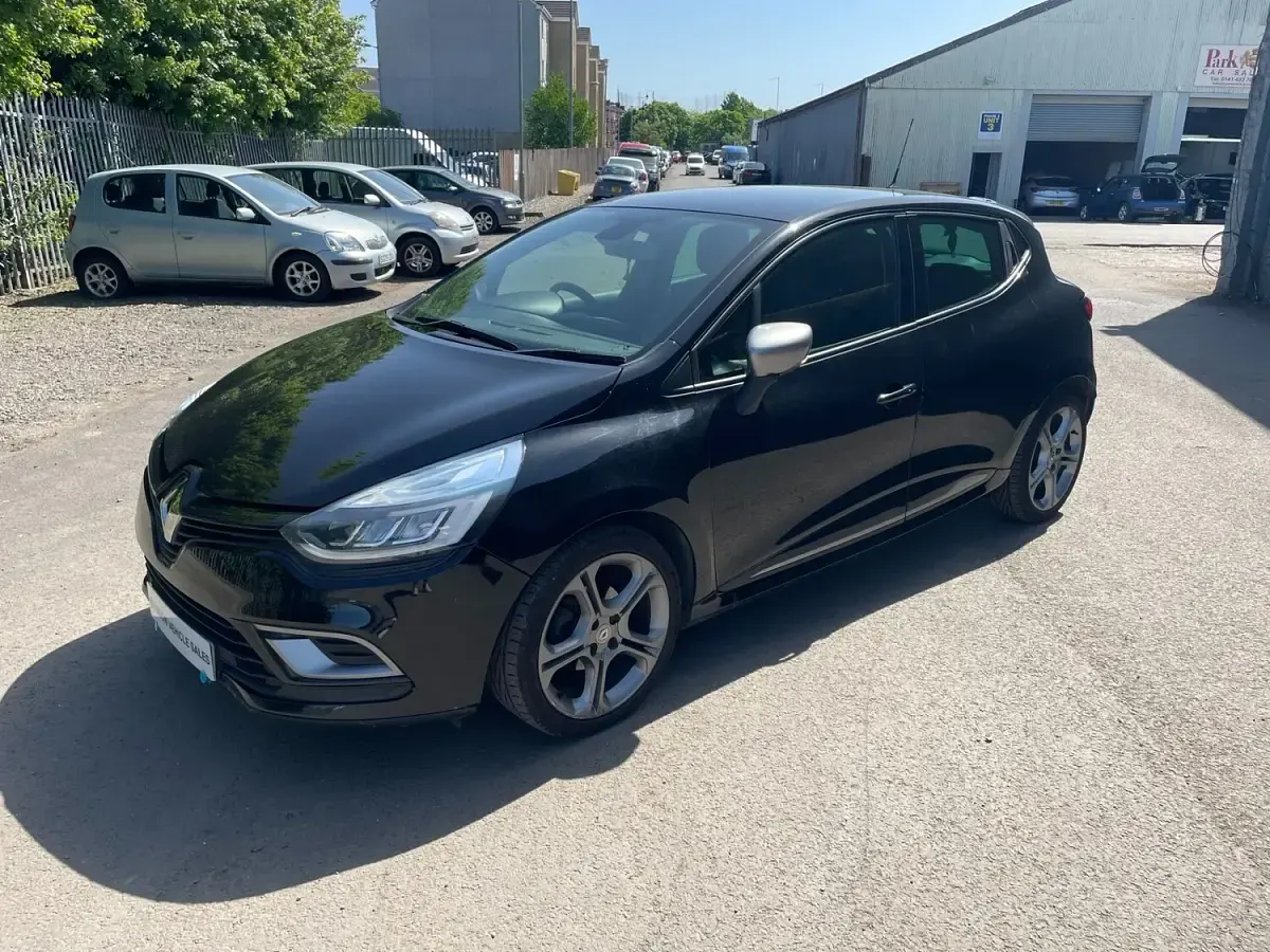 Used Renault Clio IV GT-Line 90 HP (66 kW) 2018 Black Hatchback