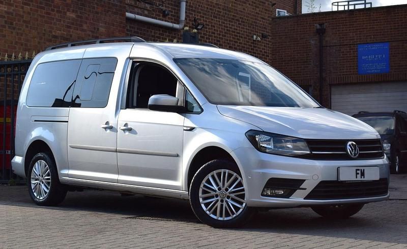Silver Used 2018 VW Caddy Maxi Life Life MPV | £14,250 (Fair price) - Image 1/3