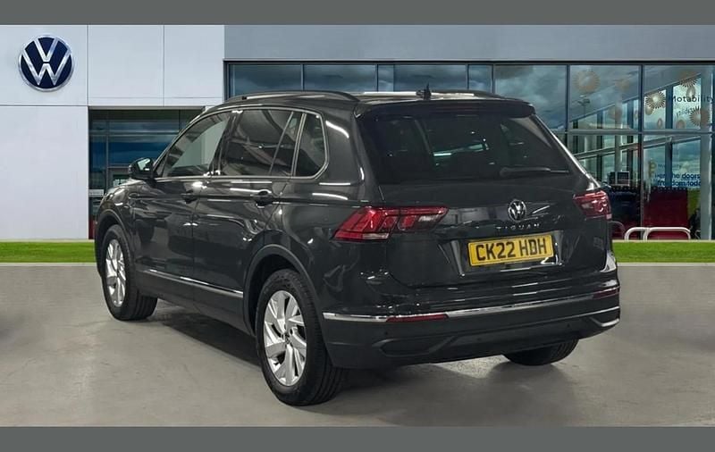Used VW Tiguan Life 150 HP (110 kW) 2022 Grey SUV