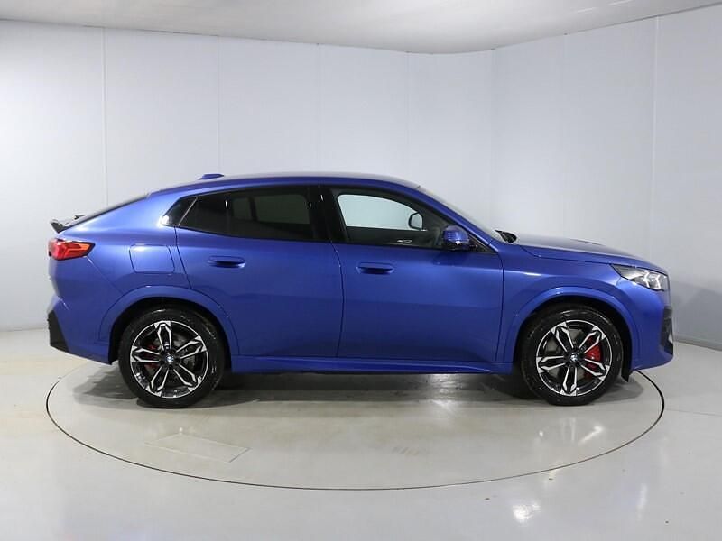 Used BMW iX2 M Sport 147 kW (201 HP) 2025 Blue SUV