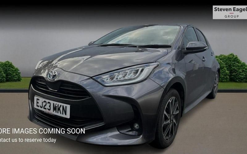 Used Toyota Yaris Hybrid Design 116 HP (85 kW) 2026 Hatchback