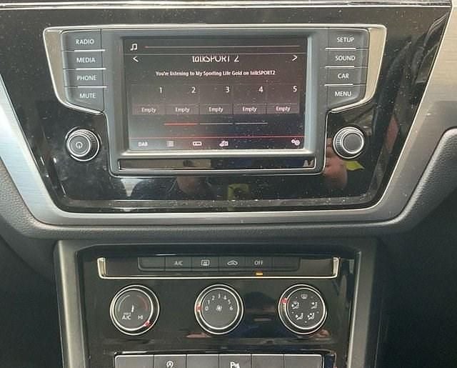 Used VW Touran SE 110 HP (80 kW) 2016 Blue MPV