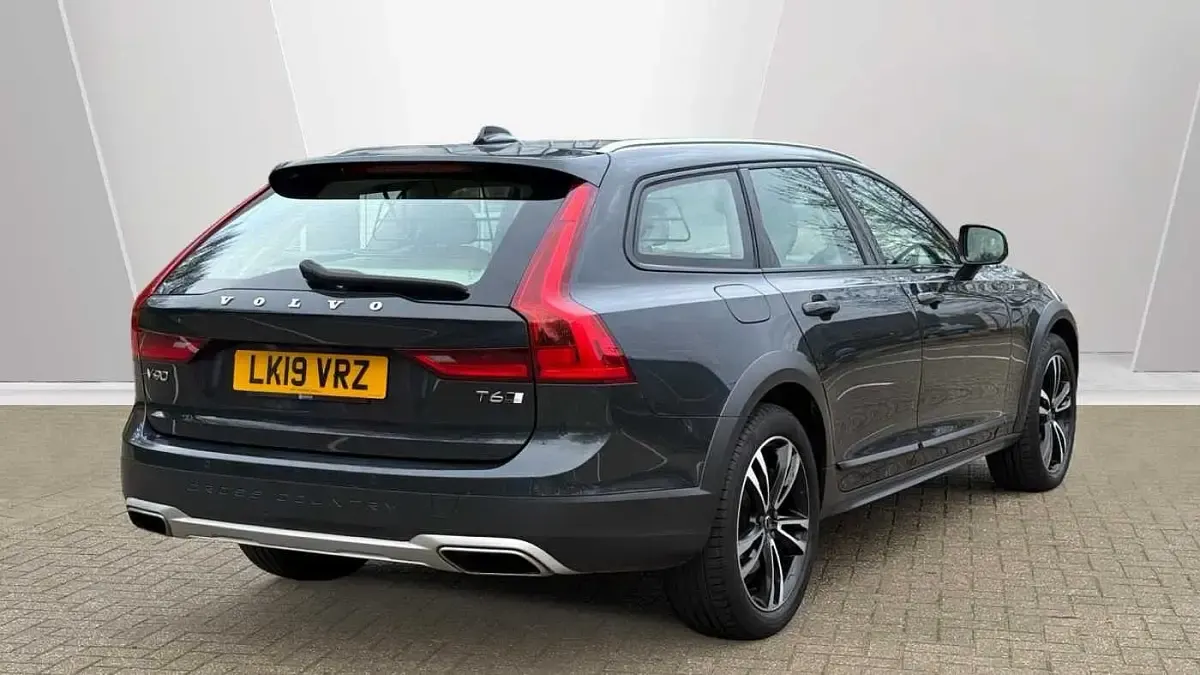 Used Volvo V90 Plus 2019 Grey Estate