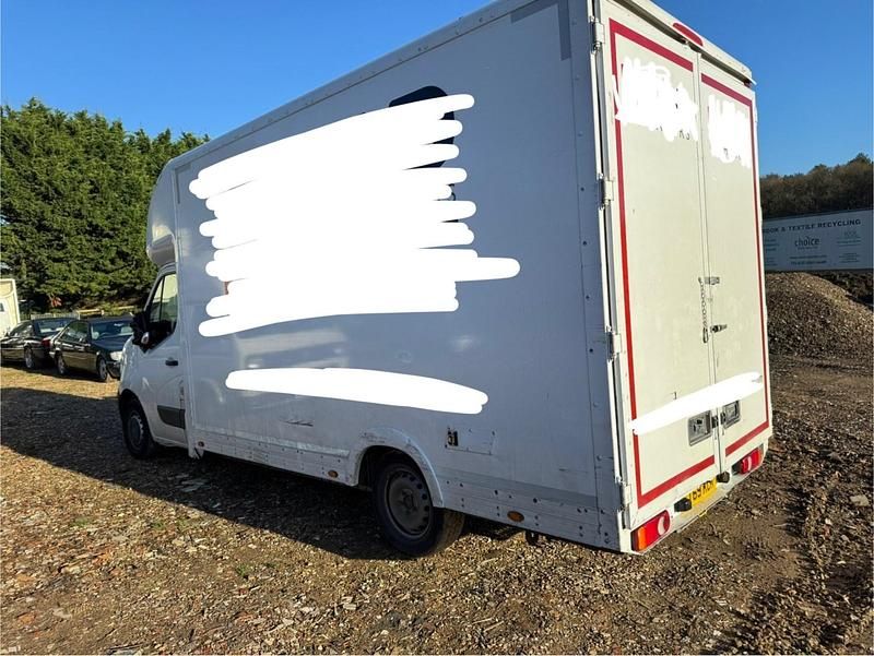 Used Nissan NV400 SE 130 HP (95 kW) 2019 White Van