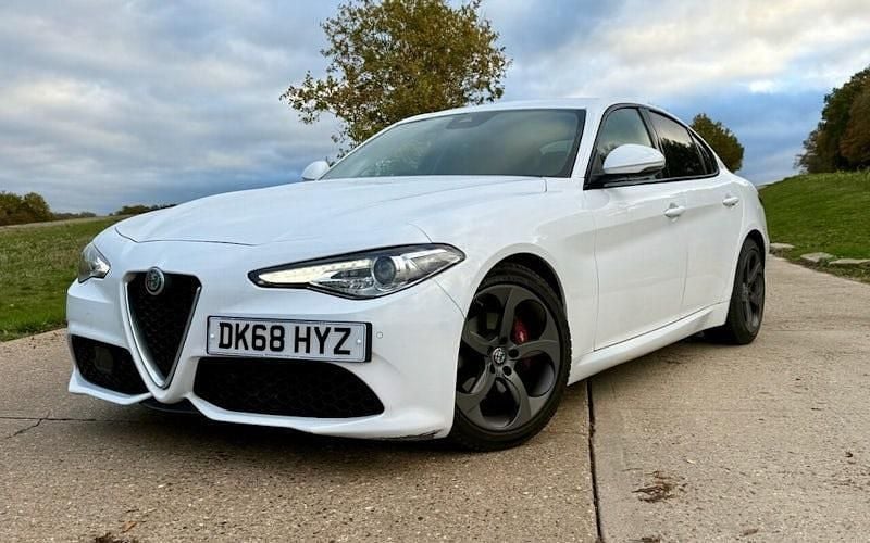 Used 2018 Alfa Romeo Giulia Edizione Speciale Sedan | £18,995 (Fair price) - Image 1/4