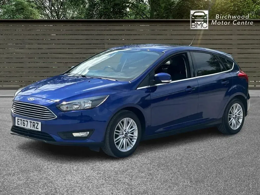 Used Ford Focus Zetec 125 HP (91 kW) 2018 Blue Hatchback