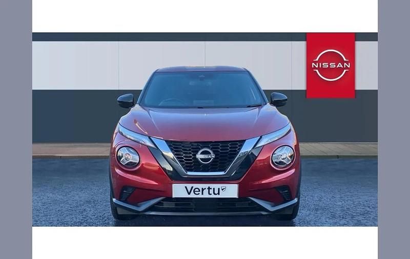 Used Nissan Juke N-Connecta 114 HP (83 kW) 2023 Red SUV