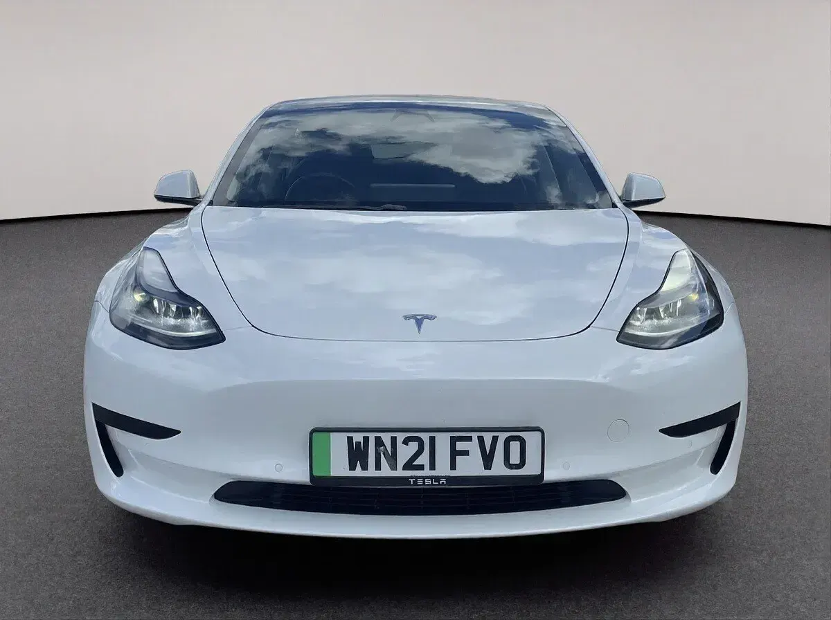 Used Tesla Model 3 Standard Range 366 kW (498 HP) 2021 White Sedan