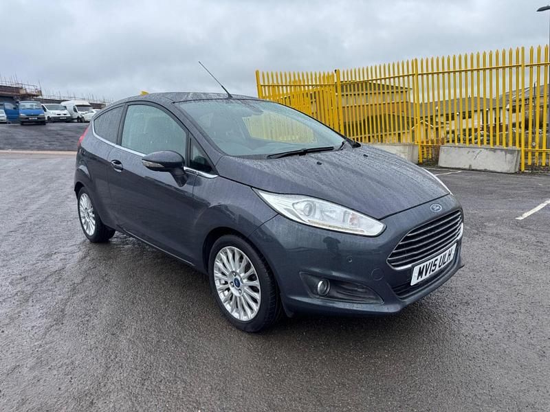 Used Ford Fiesta Titanium 2015 Grey Hatchback