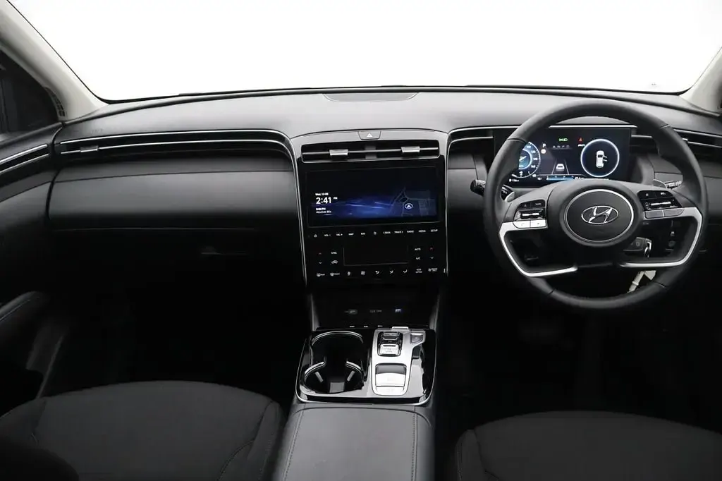 Second-hand Hyundai Tucson SE 2023 Alb SUV