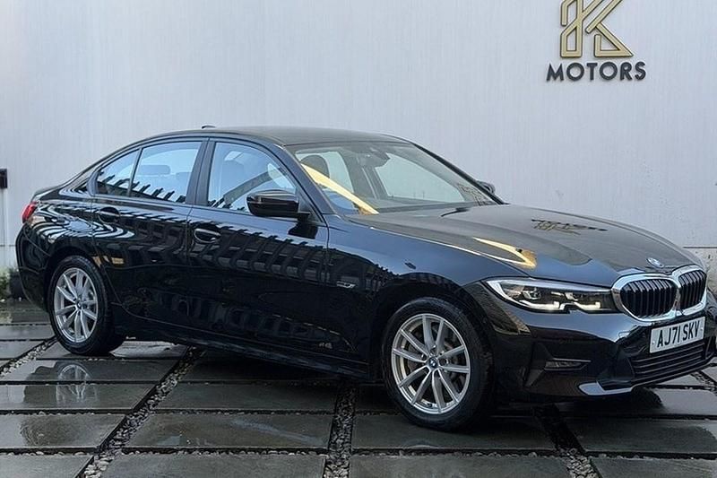 Used BMW 330e Performance 288 HP (211 kW) 2022 Black Sedan