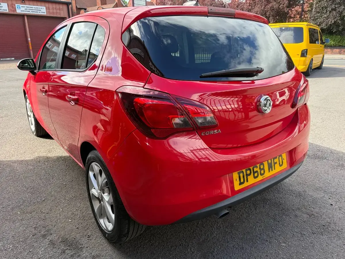 Used Vauxhall Corsa Sport 75 HP (55 kW) 2018 Red Hatchback