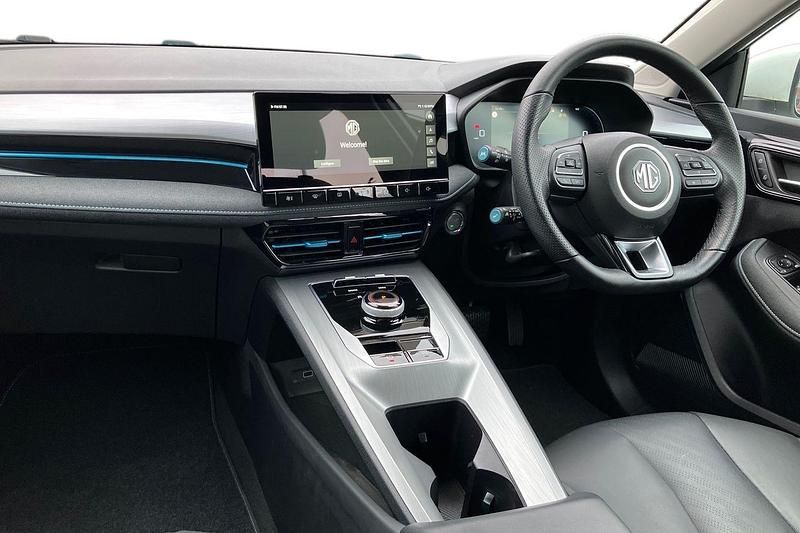 Used MG MG5 EV Trophy 114 kW (156 HP) 2025 White Estate