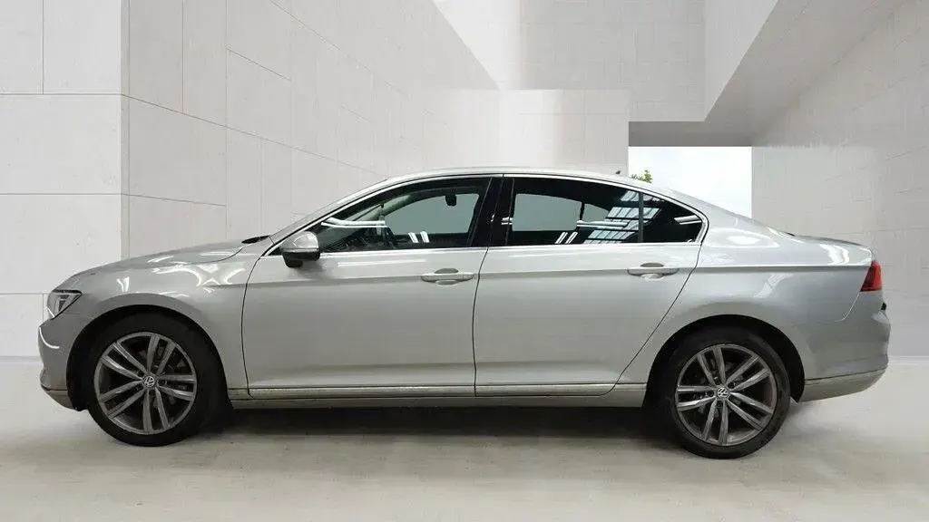 Used VW Passat GT 150 HP (110 kW) 2015 Silver Sedan
