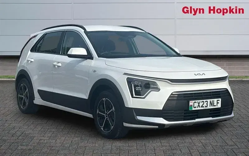 Begagnad Kia Niro 141 HK (103 kW) 2023 SUV