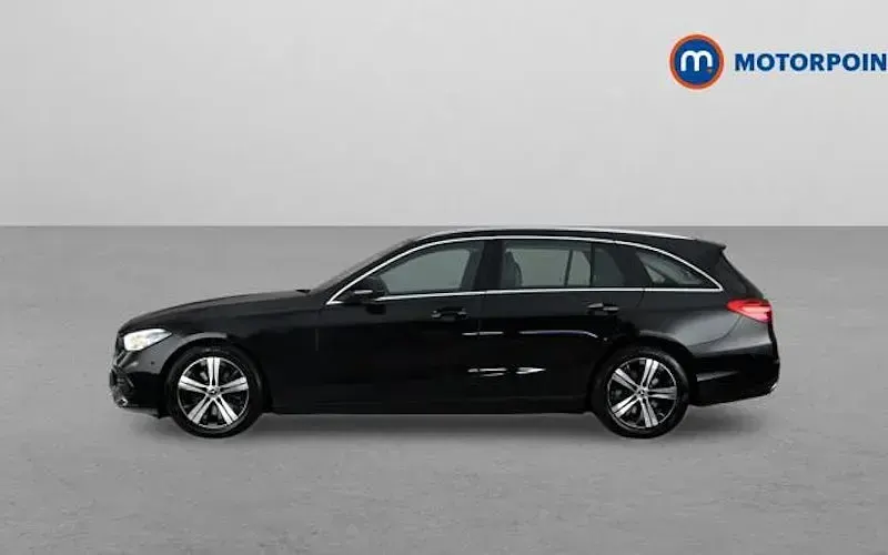 Used Mercedes C200 204 HP (150 kW) 2022 Black Estate