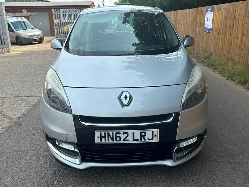 Used Renault Scénic III Dynamique 110 HP (80 kW) 2012 Silver MPV